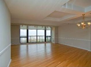 2314 N Lincoln Park W APT 13N, Chicago, IL 60614