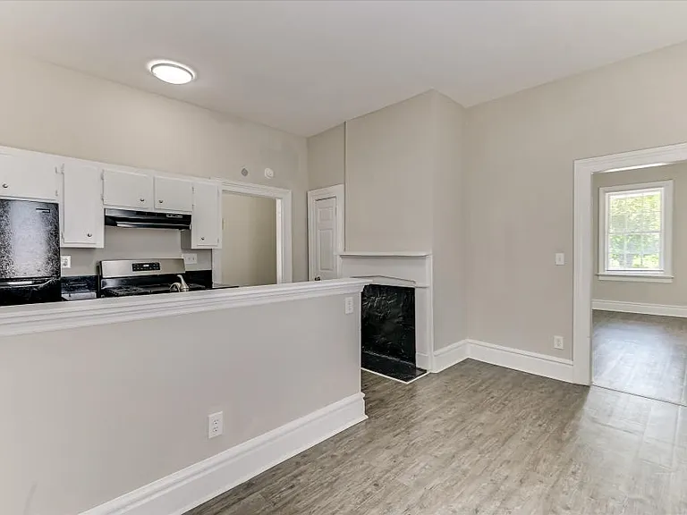 256 Walker St — Photo 10