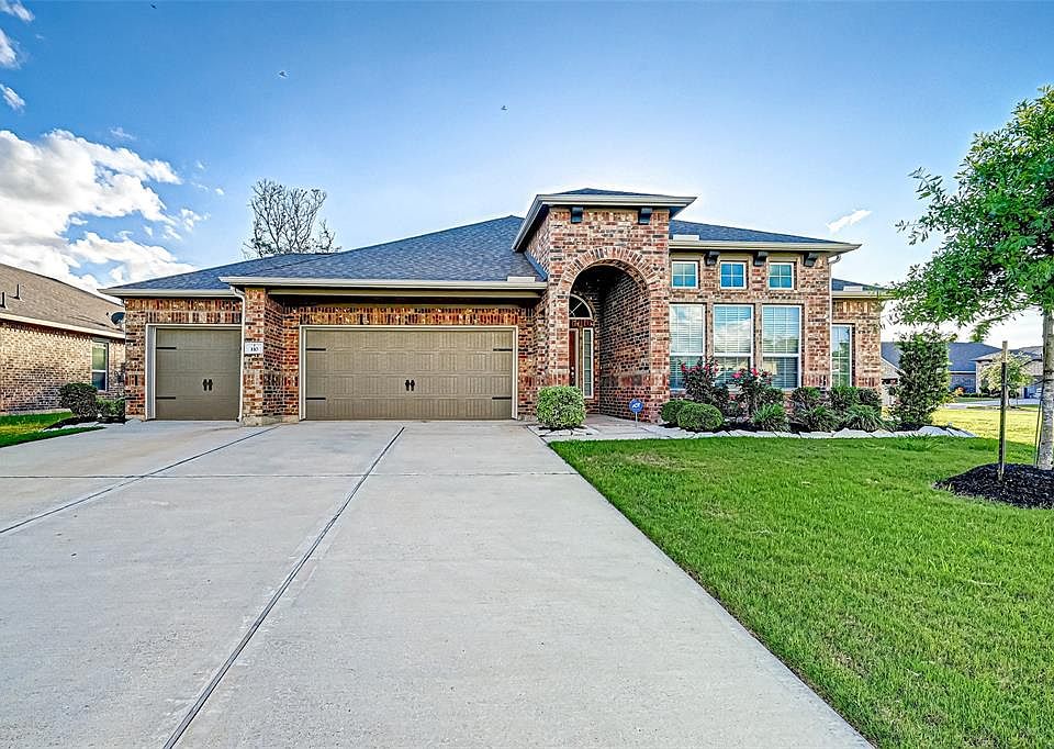 1st image of 110 Forest Bend Ct