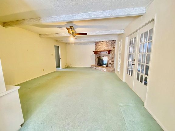 4th image of 2911 Nashville Ave