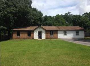 10700 Longview Dr S, Grand Bay, AL 36541