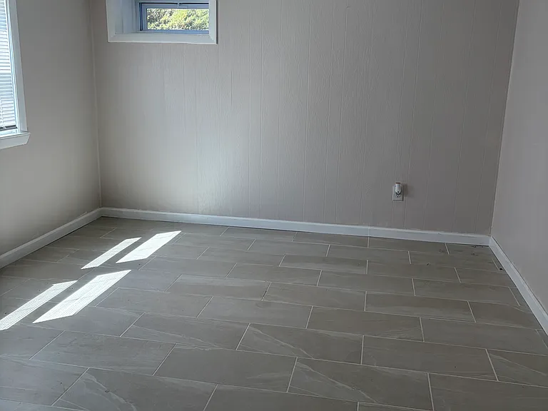 51 Winthrop Rd — Photo 14