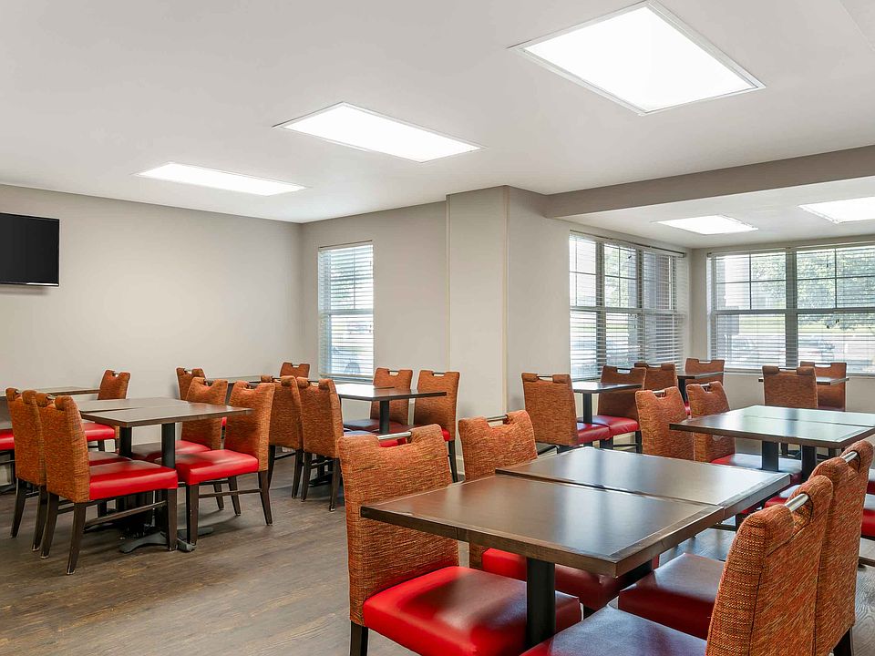 Breakfast Room
