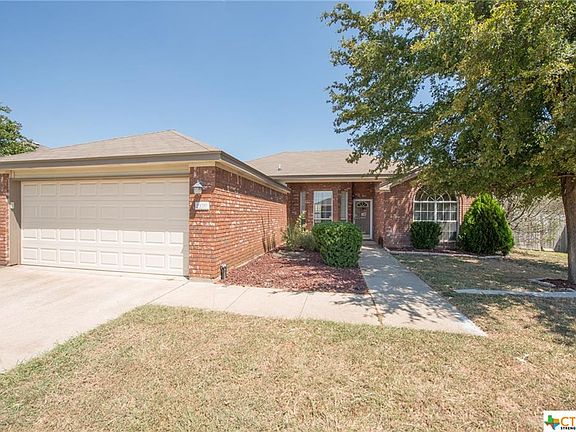 2nd image of 2109 Amethyst Dr