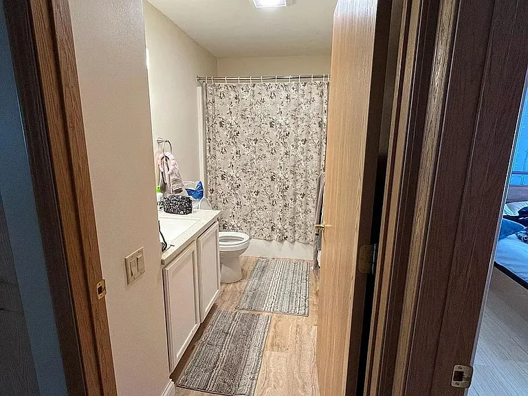 635 E Dayton St — Photo 16