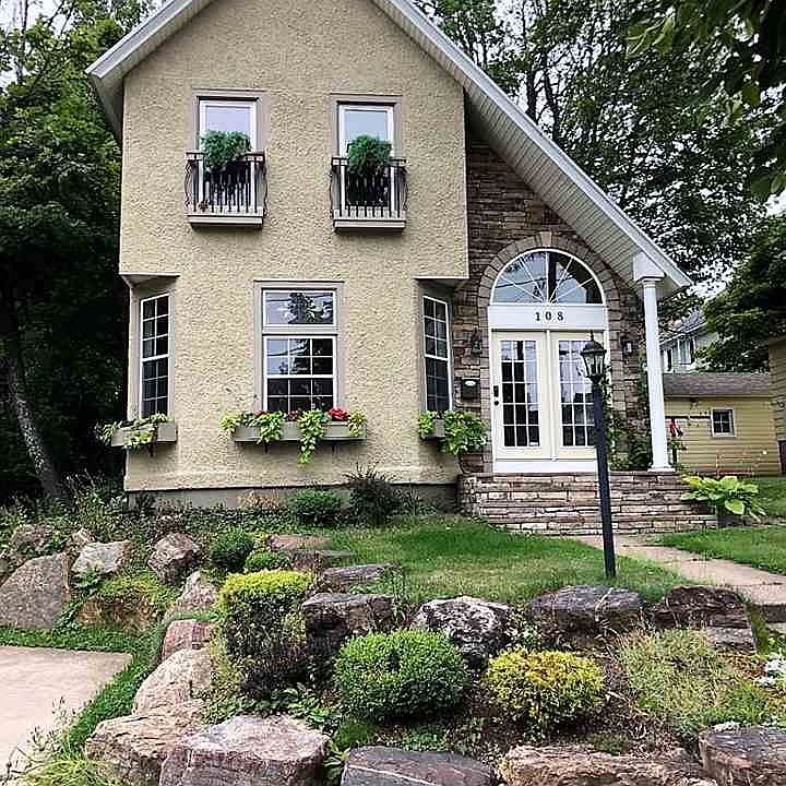 1st image of 108 E Park St