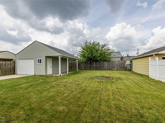 4th image of 6106 Pickway Dr