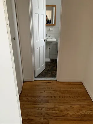 Rented by MQ Realty LLC | media 15