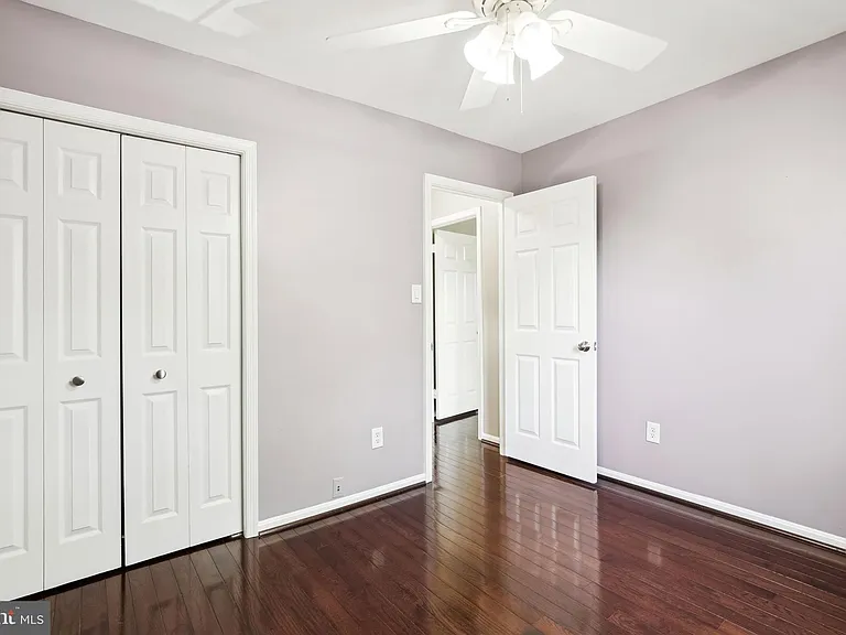 10150 Village Knolls Ct — Photo 16