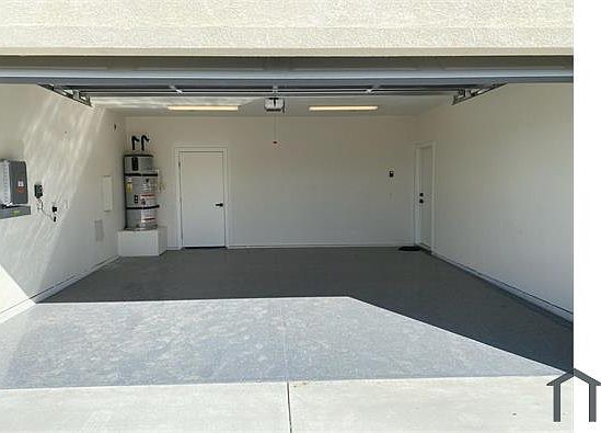 3rd image of 13680 Cuyamaca Dr #B