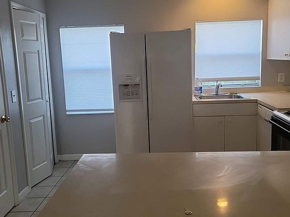 5th image of 4903 York St APT 101