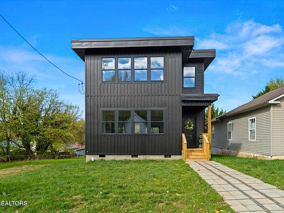 2nd image of 1303 W Baxter Ave Lot 77