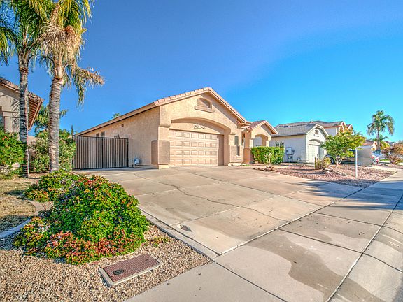 3rd image of 3908 E Juanita Ave
