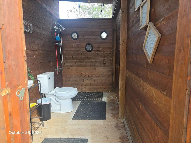 4915 W FM 1462 — Photo 15