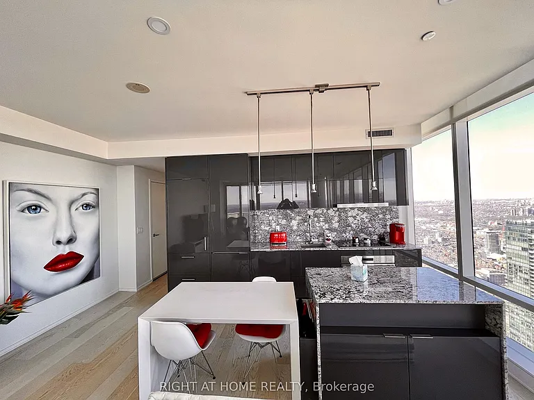 1 Bloor St E #7401 — Photo 3