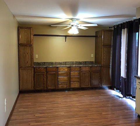 5th image of 380 Shasta Dr