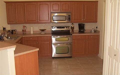 2nd image of 44 Ludlow Ln