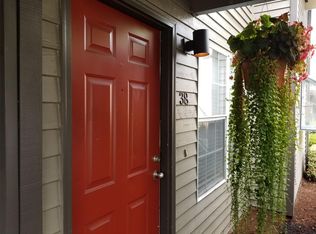 250 Evergreen Rd APT 38, Lake Oswego, OR 97034