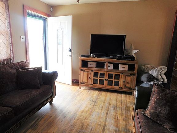 2nd image of 1703 S Bruce Ave