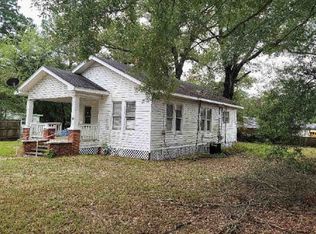 329 Claiborne St, Pineville, LA 71360