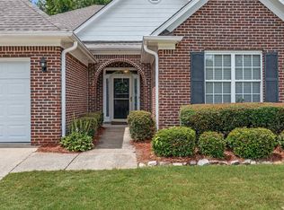 3665 Charleston Ln, Vestavia, AL 35216