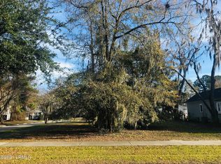 61 James Habersham, Beaufort, SC 29906