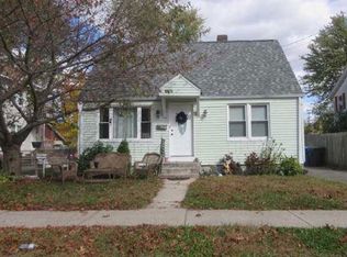 75 Windemere St, Springfield, MA 01104