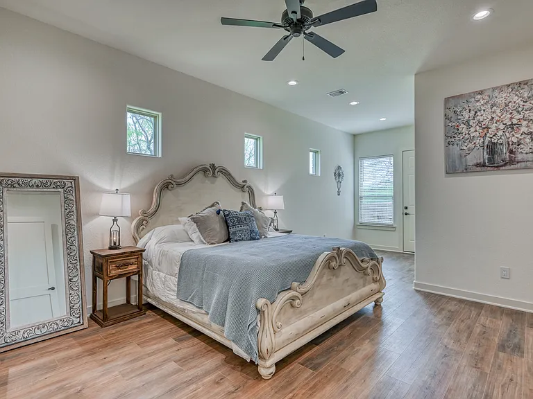 302 Parallel Cir — Photo 12