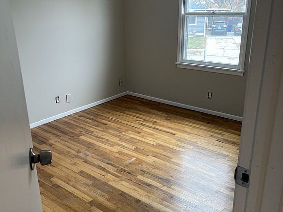 4th image of 7618 Chandler Hills Dr