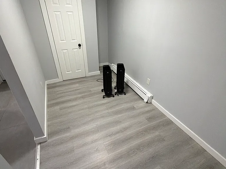 345 Howe Ave #2 — Photo 6