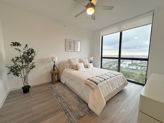 5th image of 1600 NE 1st Ave #908