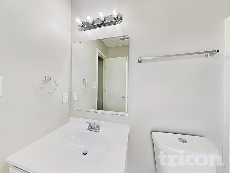 5818 Greenway Vista Ln — Photo 8