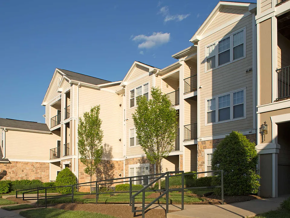 The Reserve at Fairfax Corner Apartments