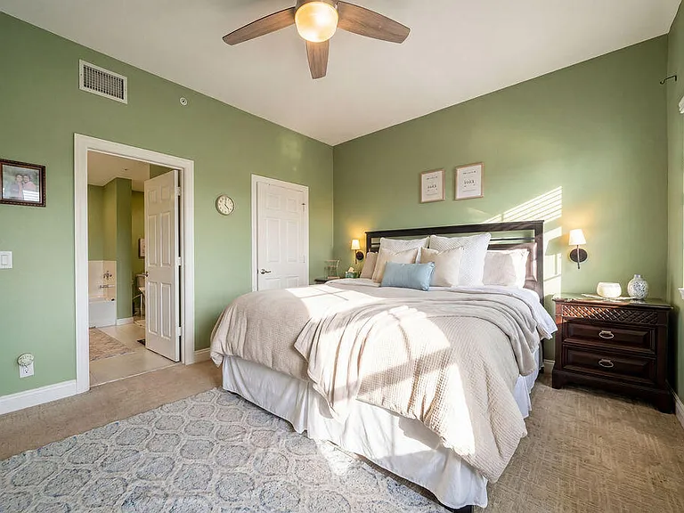 261 SW 6th Pl — Photo 43