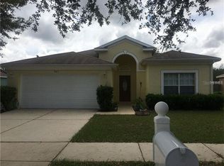 903 Coade Stone Dr, Seffner, FL 33584