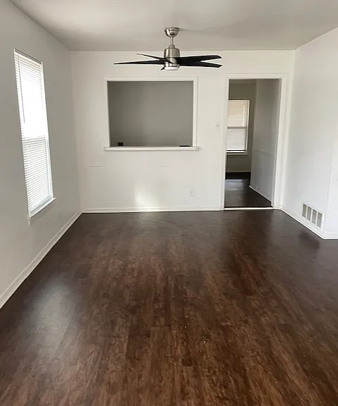 89 Pershing Dr #A — Photo 2