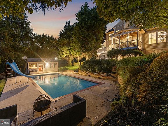 4th image of 4440 Claybrooke Dr