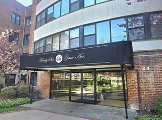 46 Grace Avenue #2J, Great Neck, NY 11021