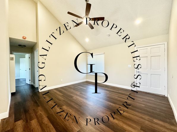 16852 Green Ln #207