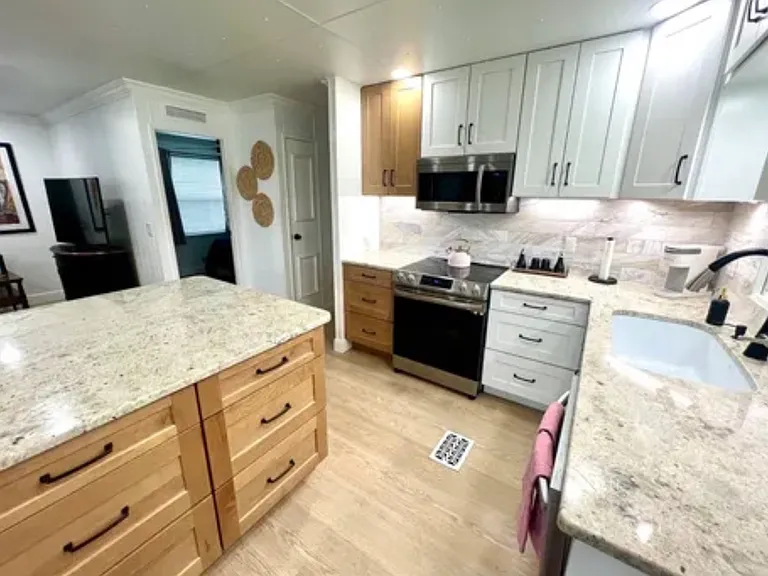 394 Sandpiper Cv — Photo 5