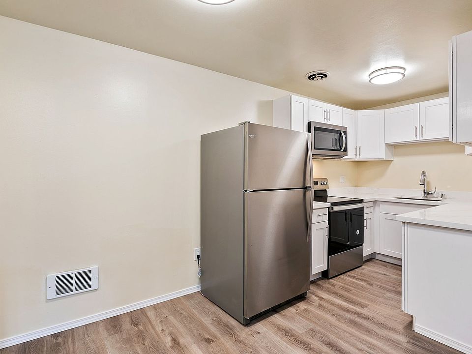 BAN Banbury Arms Apartments 1000 E Aloha St Seattle, WA Zillow