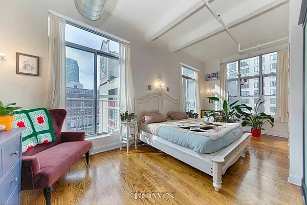 Sold by Town Residential | media 23