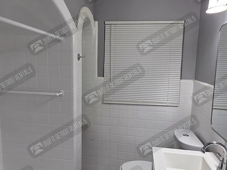 7331 W Outer Dr — Photo 25