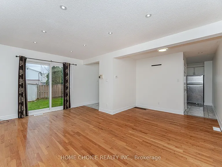 2 Hunt Club Dr — Photo 12