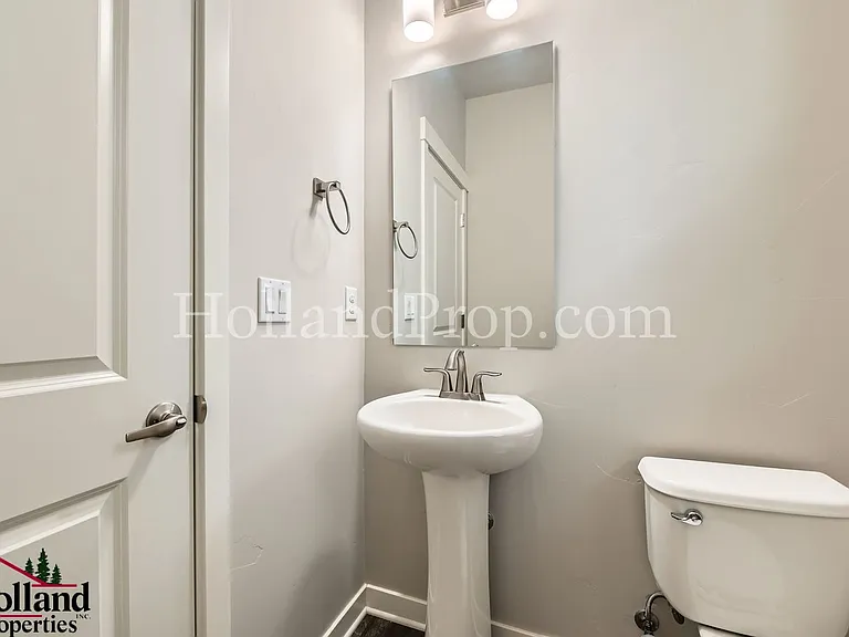 5205 SE Davis Rd — Photo 13