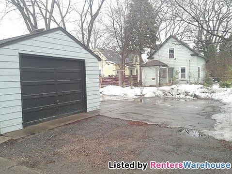 2nd image of 3112 39th Ave S