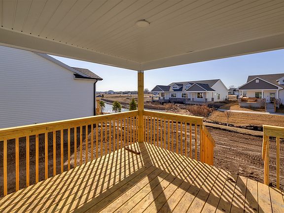 4th image of 9748 Thorton Dr