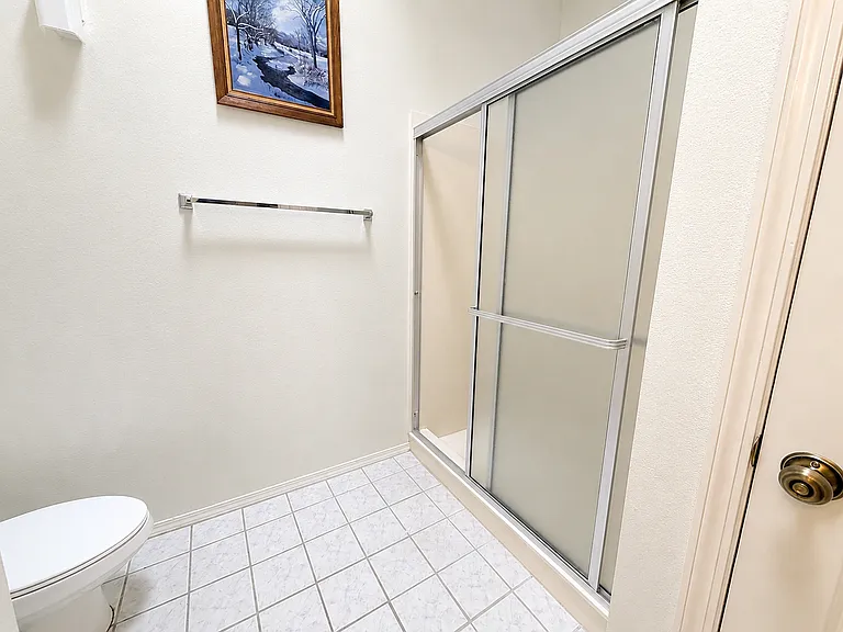 4925 Summit Cir — Photo 25