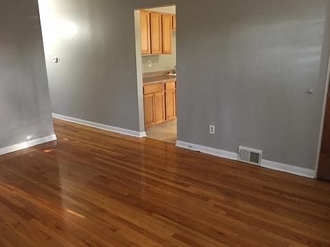 4th image of 5817 S Neenah Ave