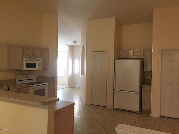 4th image of 12356 Arrowleaf Ln